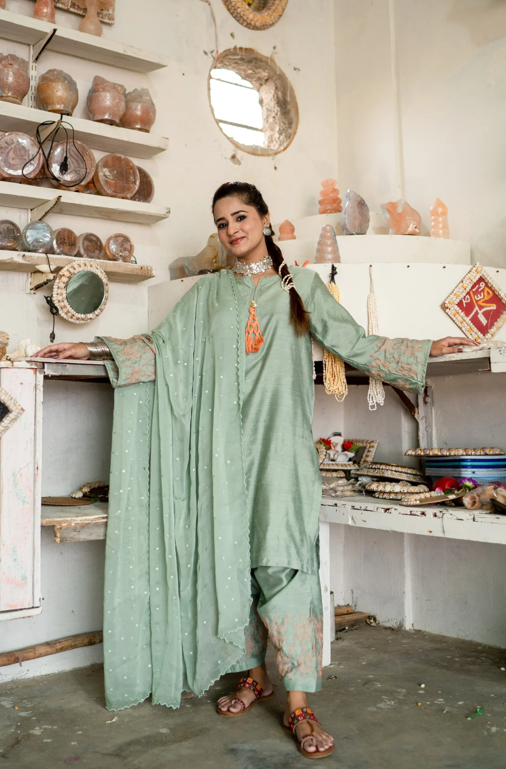 Aaiye Mehrbaan - Image 4