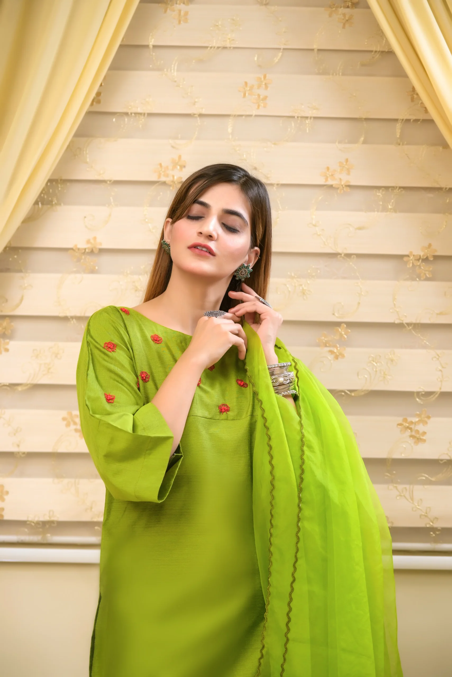 Naina re - Image 9